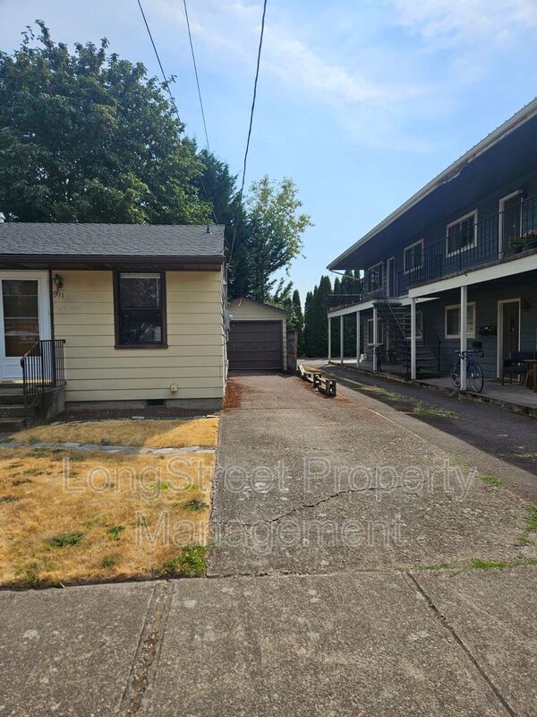 Foto del edificio - 911 NW 27th St