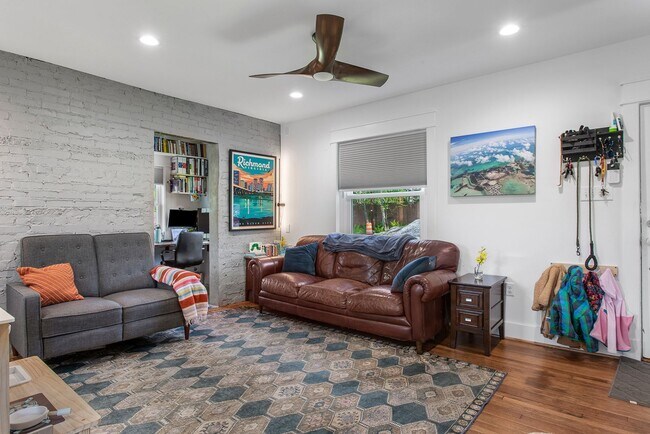 Foto del edificio - Spacious 4 Bed / 2.5 Bath home - AVAILABLE...