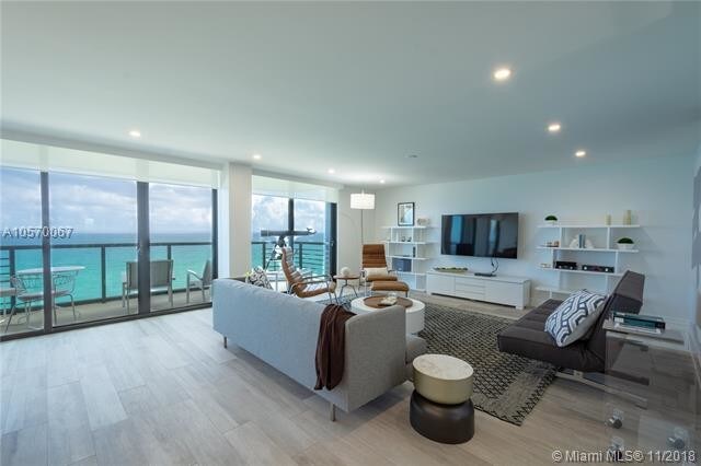 Building Photo - 250 S Ocean Blvd
