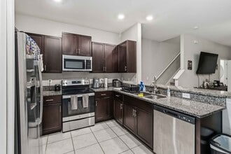 Kitchen - 9622 Pembrooke Pines Dr