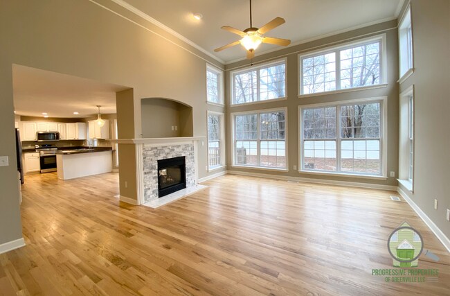 Building Photo - 9 Jude Ct