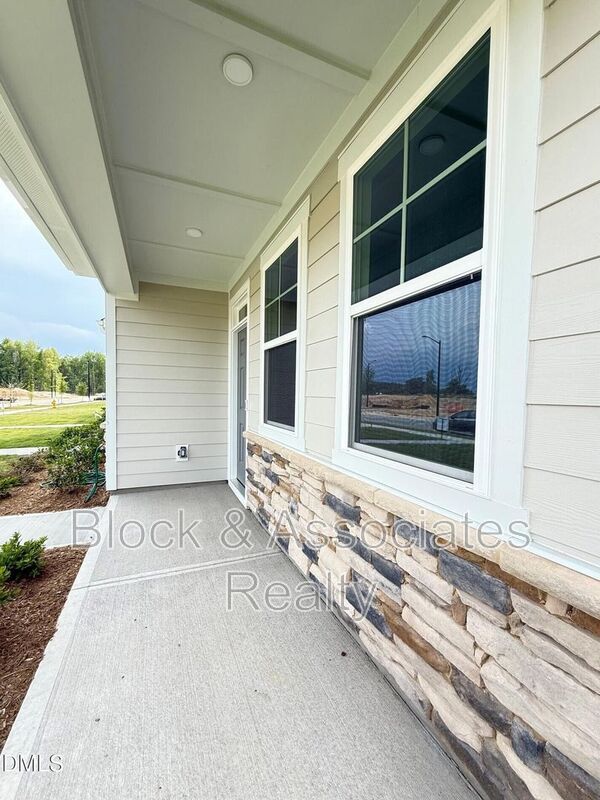 Foto del edificio - 304 Marmalade Sky Ln