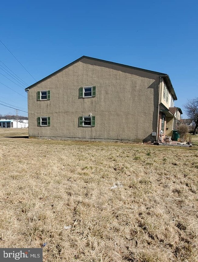 Building Photo - 2289 Pileggi Rd
