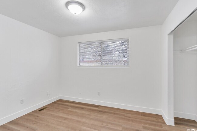 Building Photo - 1794 W Shannon Cir
