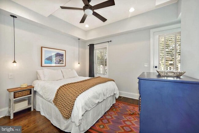 Building Photo - 5233 5th St NW