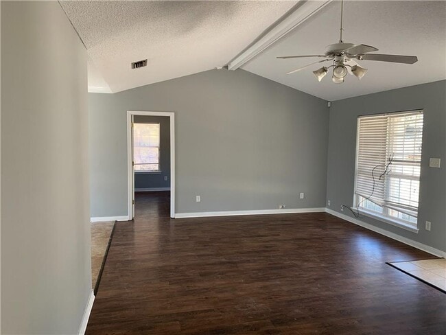 Building Photo - 9215 Webster Ln