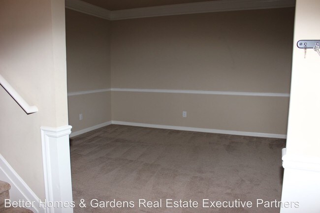 Foto del edificio - 4 br, 2.5 bath House - 2733 Huntcliffe Drive