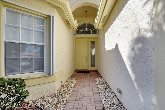 Building Photo - 9798 Casa Mar Dr