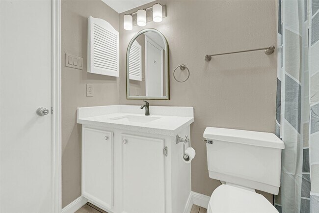 Foto del edificio - 11540 Chimney Rock Rd