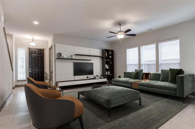 Foto del edificio - 7685 Regal Ln