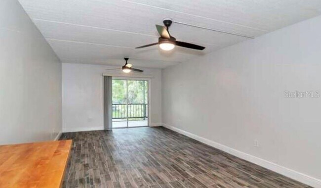 Foto del edificio - 4435 1st St NE