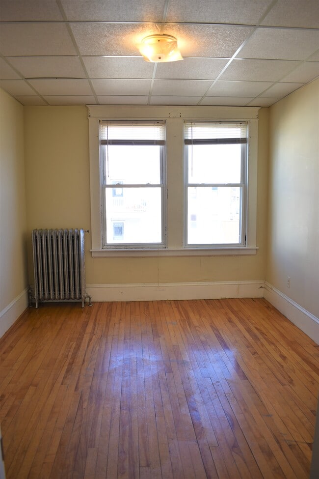 Bedroom 2 - 171 College St
