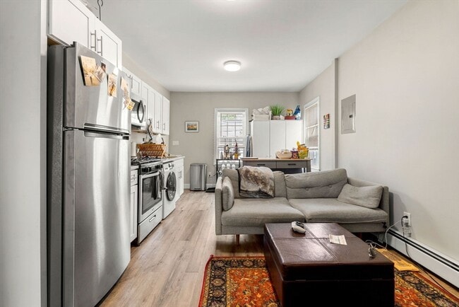 Building Photo - 397 K St