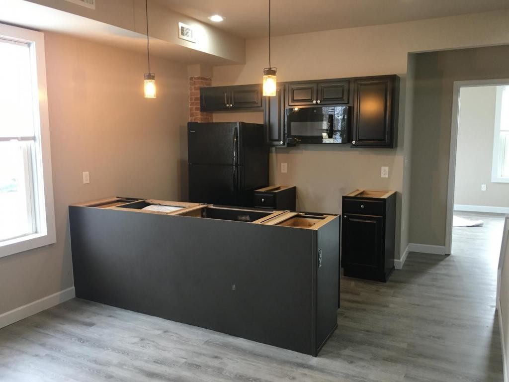 Primary Photo - 1054 N. George St., 2nd Floor