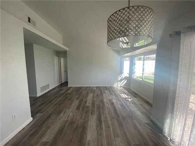 Foto del edificio - 28659 Newcastle Rd