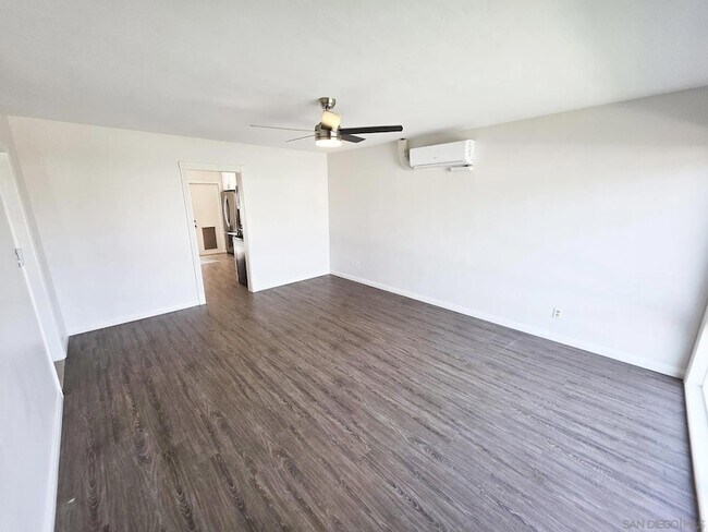 Foto del edificio - 4907 Iroquois Ave