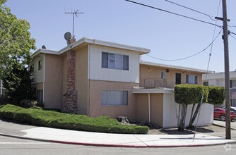 Building Photo - 11810 Foothill Way