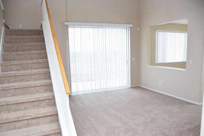 Building Photo - 7729 Paseo Vista Dr