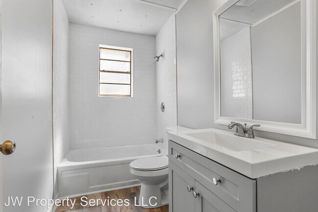 Building Photo - 3 br, 2 bath House - 203 Evelyn Dr