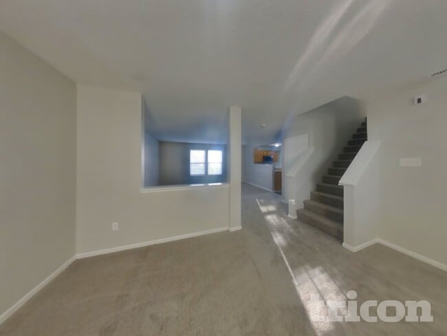 Building Photo - 2934 Ludwig Dr