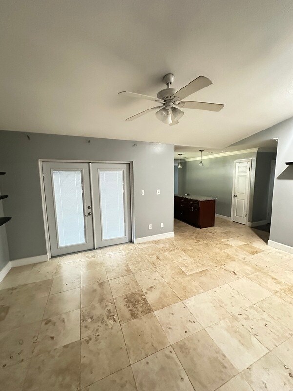 Building Photo - 8010 Dorsel Ct