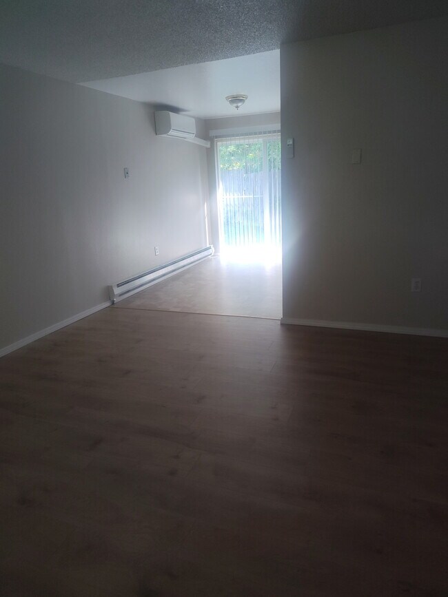 Foto del edificio - 811 43rd Ave SW