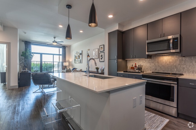 Kitchen - South Main Building Apartments