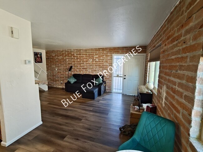 Foto del edificio - 6666 East Calle Alegria