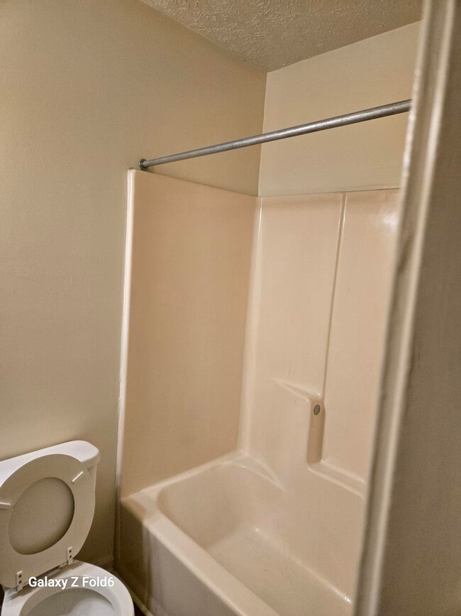 Building Photo - 5552 Estates Ct