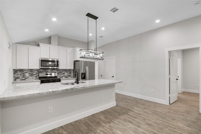 Building Photo - 13018 Walden Rd