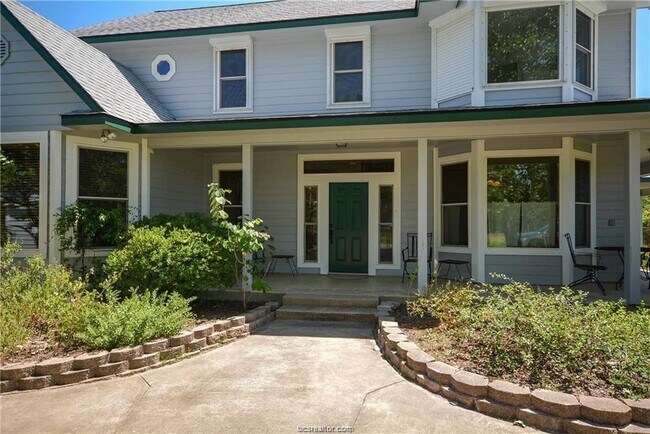 Building Photo - 7765 Steep Hollow Rd