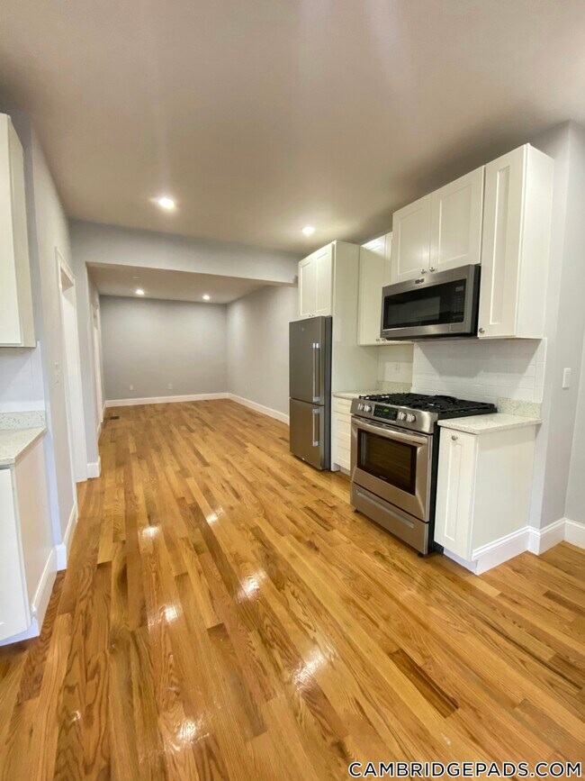 Foto del edificio - 374 Oxford St