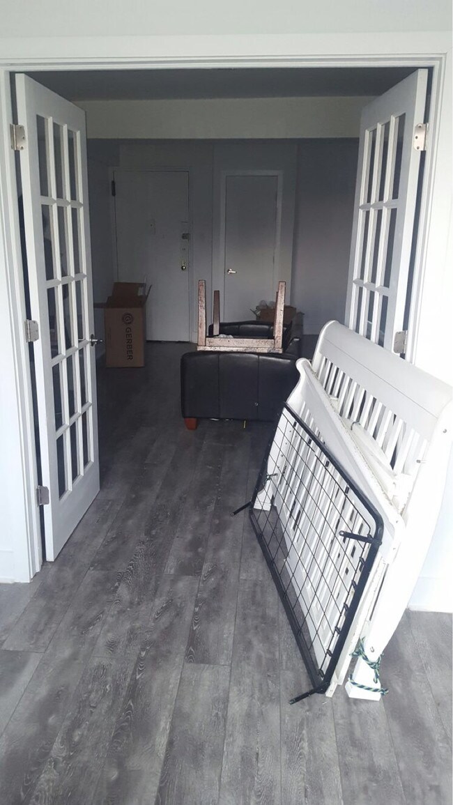Foto del edificio - 4140 Denman St