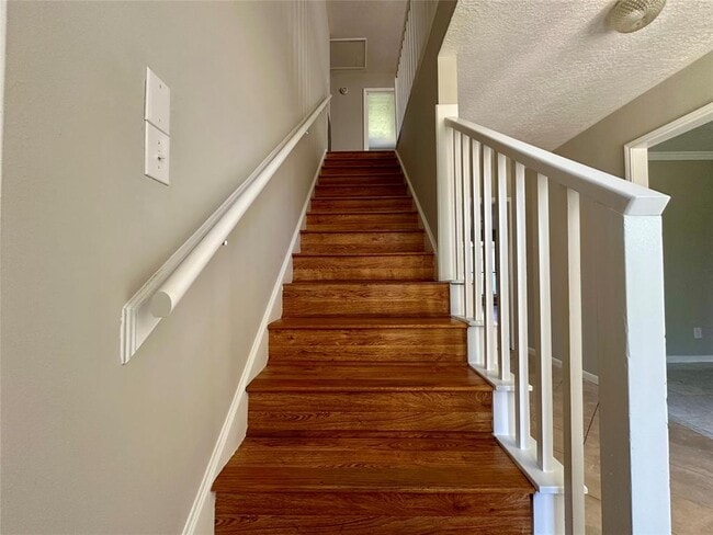 Building Photo - 2818 Stoney Wood Dr