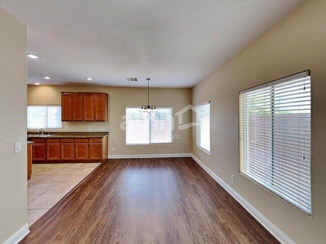 Foto del edificio - 2920 E Gables Vale Ct