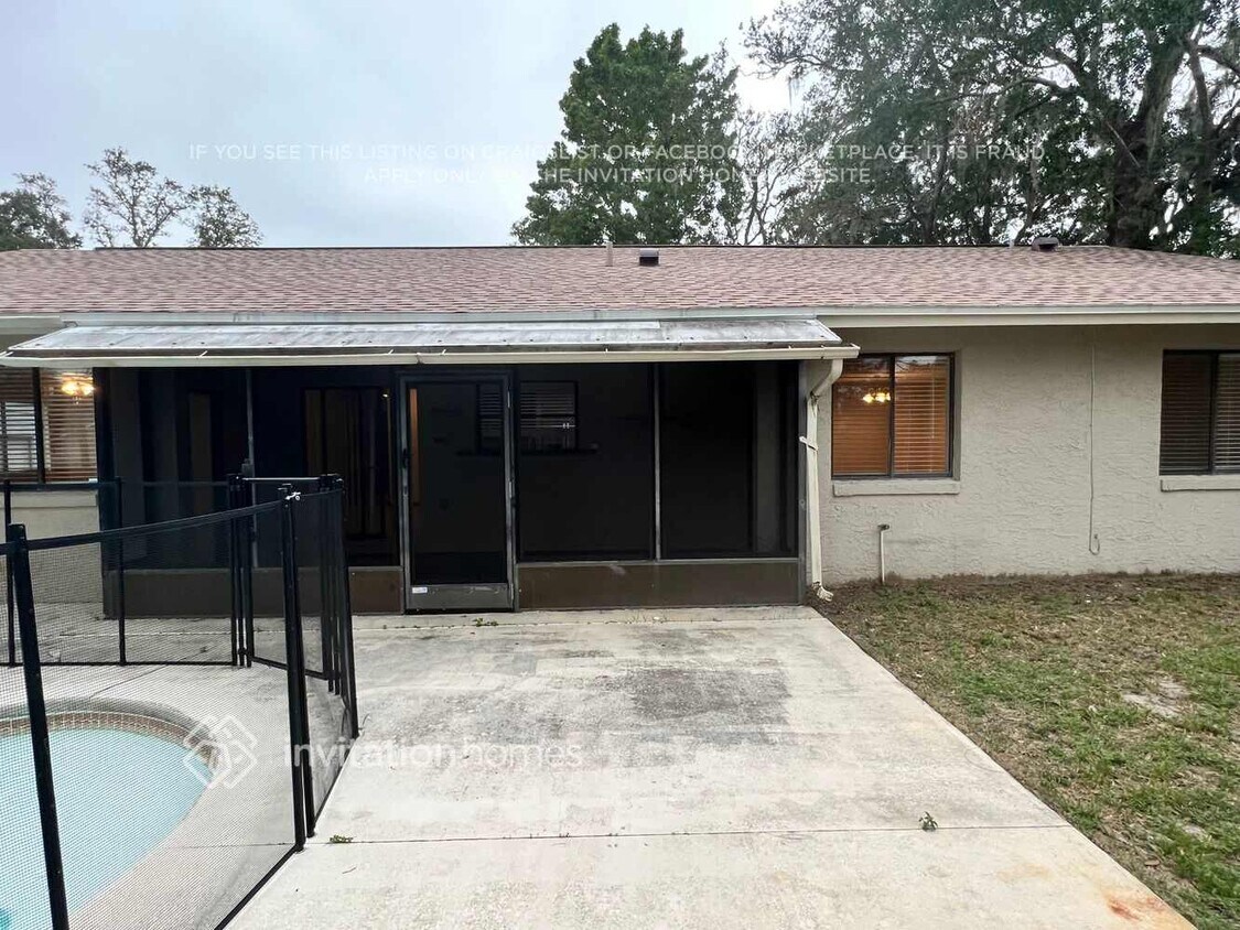 Foto del edificio - 714 Boysenberry Ct