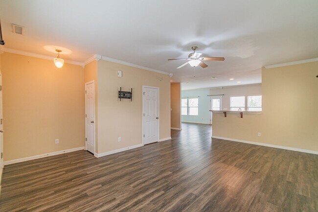 Building Photo - Move-in ready home in Ft. Mill