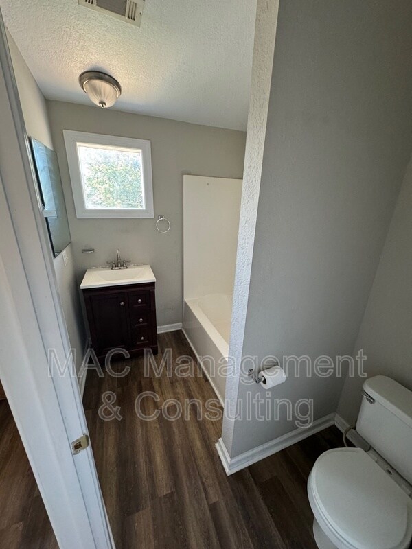 Foto del edificio - 1319 Autumn Ave