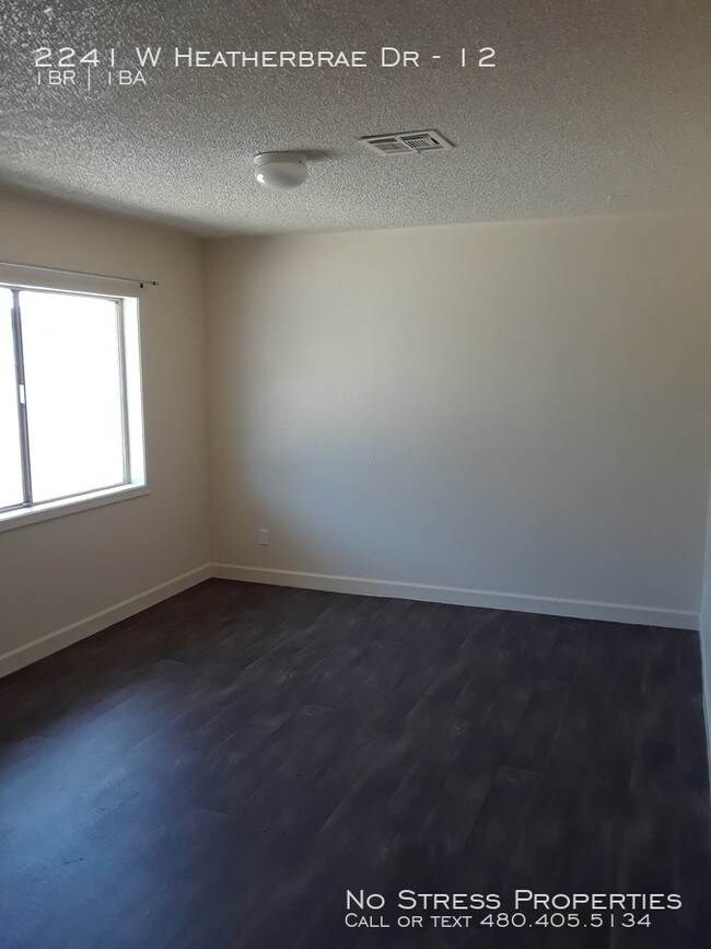 Building Photo - 2241 W Heatherbrae Dr