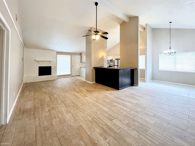 Foto del edificio - 3 br, 2 bath House - 14919 Four Winds Dr
