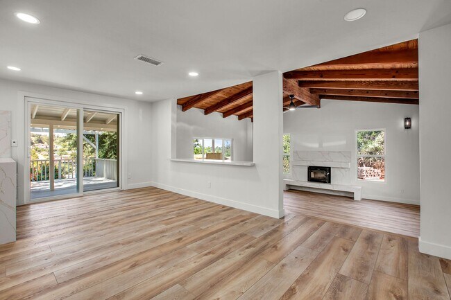 Foto del edificio - 1162 Pebble Springs Ln