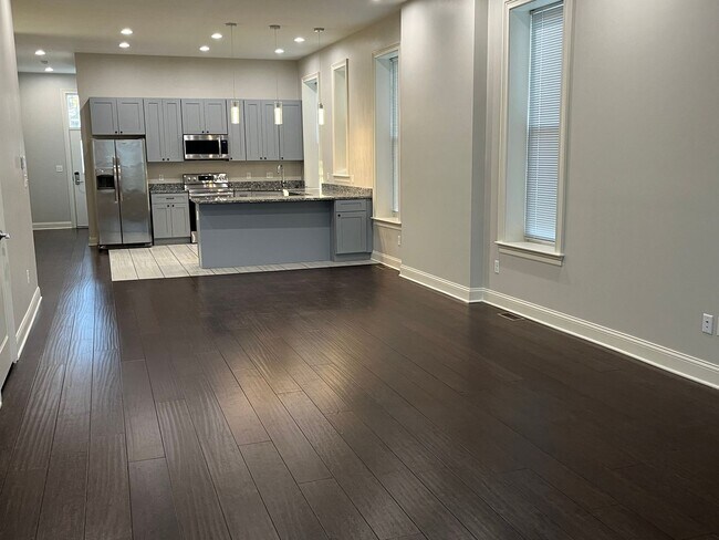 Foto del edificio - 4459 Swan Ave - Sassafras