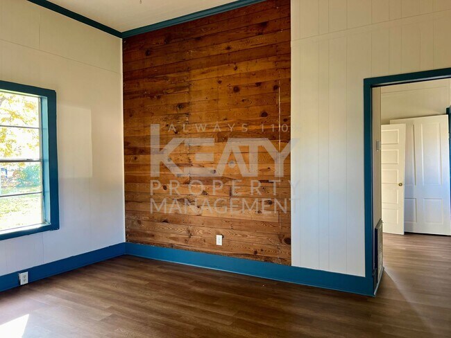 Foto del edificio - 2 Bedroom, 1 Bathroom House is Available Now!