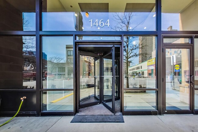 1464 S Michigan Ave Rent