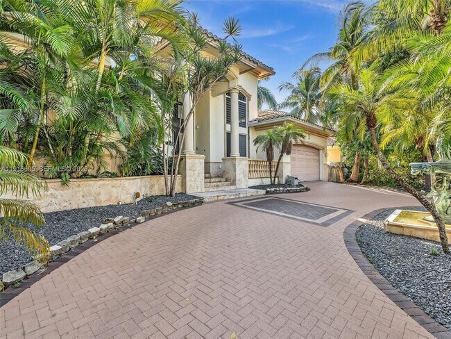 Building Photo - 922 Washington St