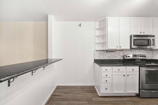 Foto del edificio - 214 Glengarry Dr
