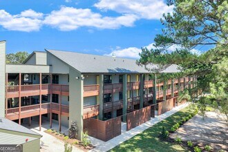 Building Photo - 710 Jesse Jewell Pkwy SE