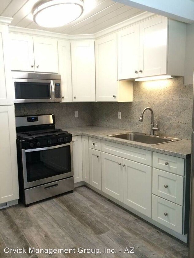 Foto principal - 370 N Fair Oaks Ave
