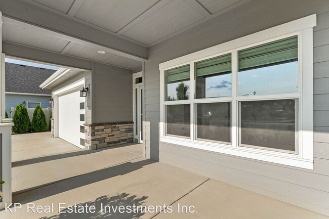 Building Photo - 4 br, 2.5 bath House - 2344 N Kachess Rd