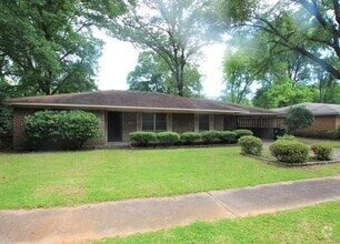 Building Photo - 307 Alpine Dr